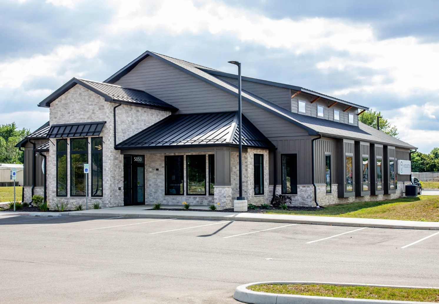 Exterior view of the new Middleton Family Dentistry building at 5050 Great Oak Court in Fort Wayne, IN.